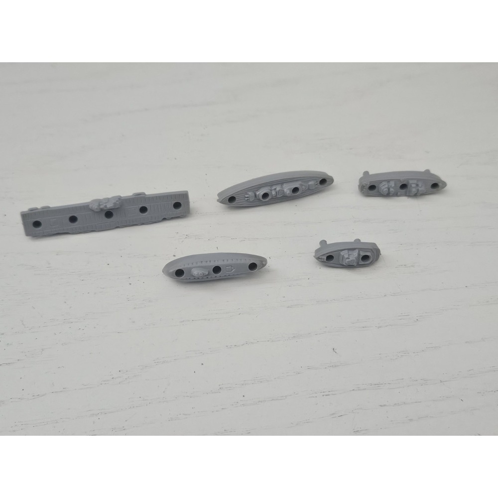 VTG BATTLESHIP Game replacement parts pieces -‎ 5 Ships/ Boats/ Submarine Hasbro